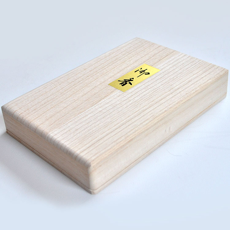 楽天市場】【桐箱】沈香［上タニ］20g タトウ紙・桐箱入り【長川仁三郎