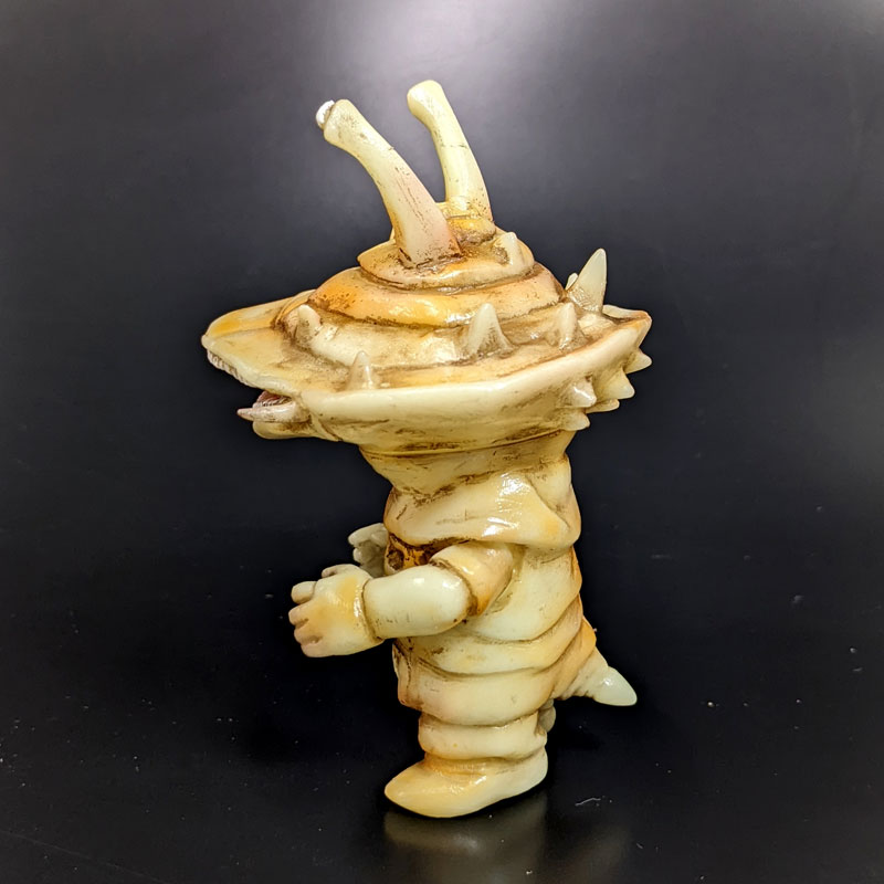 楽天市場】シカルナ・工房×円谷プロ/ ウルトラCUBE/ カネゴン（蓄光ver