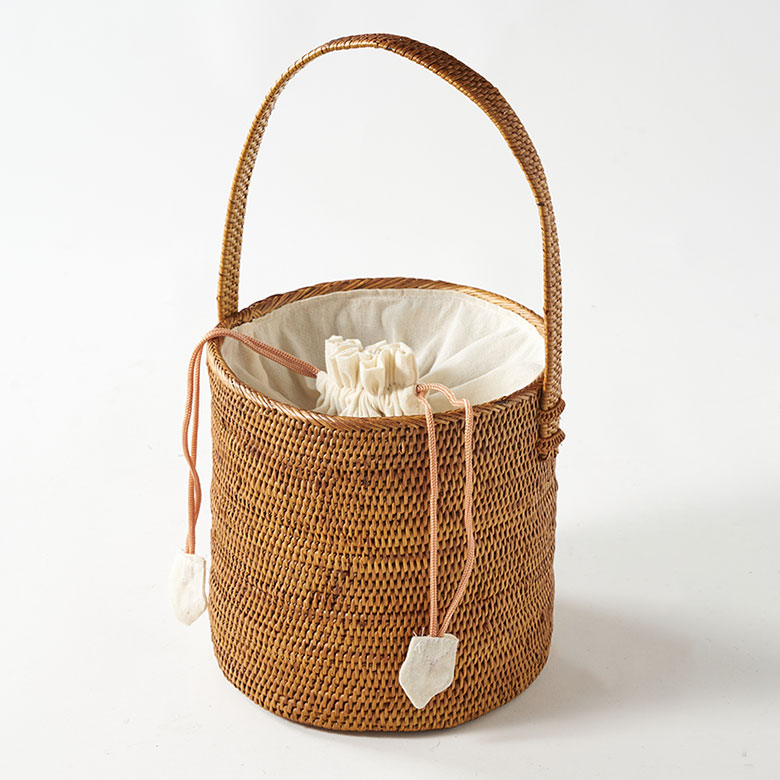 楽天市場】かごバッグ バリ島 アタバッグ 浴衣 巾着付き 筒形 バッグ