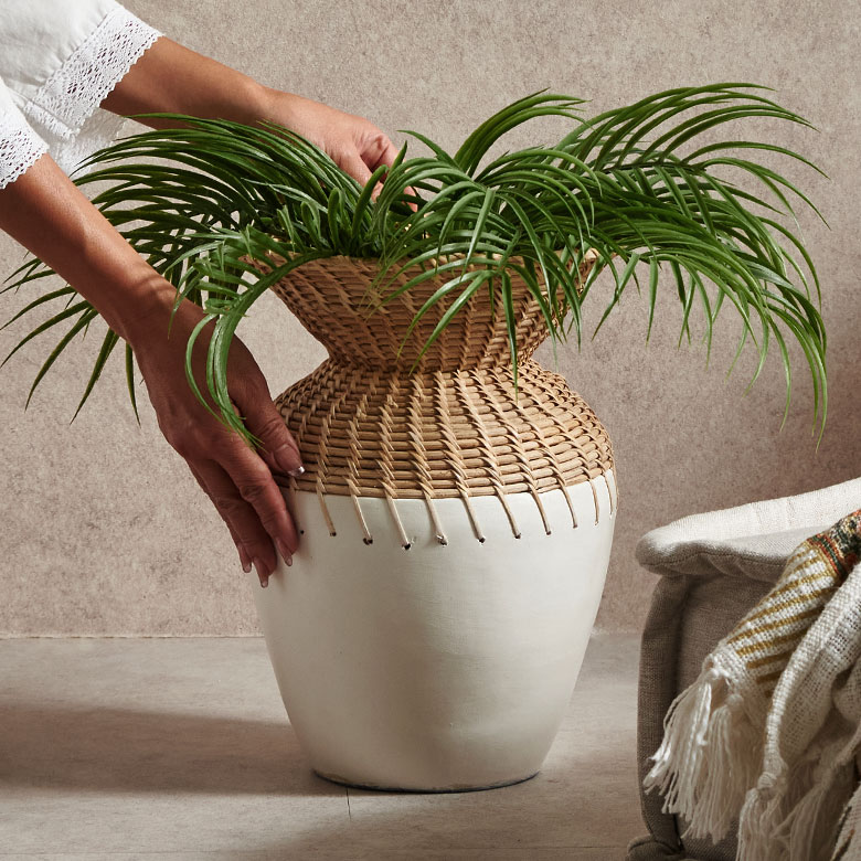 楽天市場】ラタン 花瓶 陶器 フラワーベース 枝物 ベース 枝もの