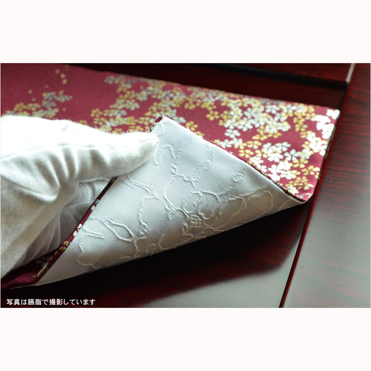 楽天市場】豪華金襴仕立【高級防炎お仏壇マット金彩 金銀桜：臙脂
