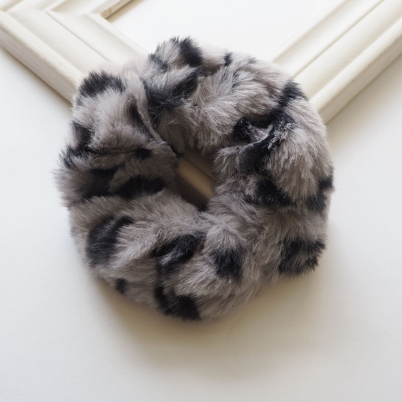 楽天市場】シュシュ ふわふわ フェイクファー 大ぶり 大きめ アニマル