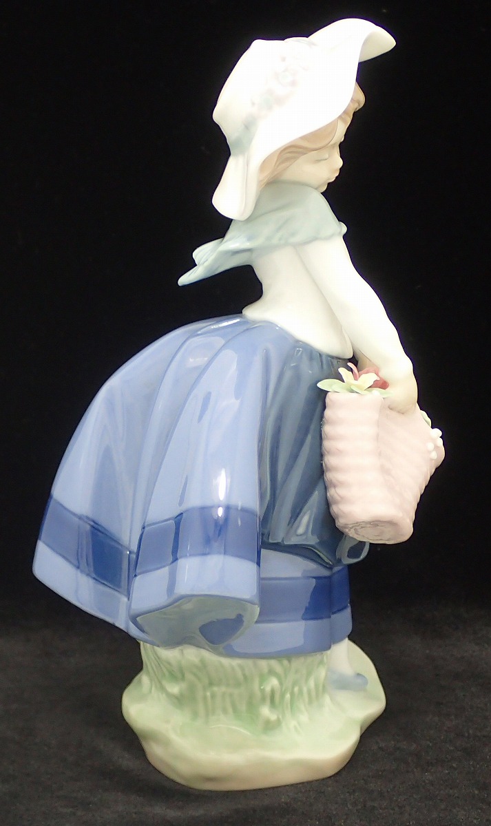 楽天市場】【未使用品】LLADRO リヤドロ 花と少女 綺麗な花ばかり