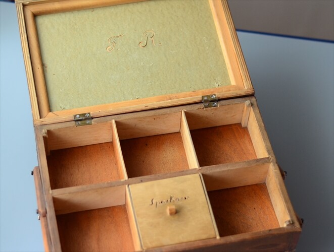 楽天市場】【送料無料】ドイツから ハンドメイドの古い木製の裁縫箱