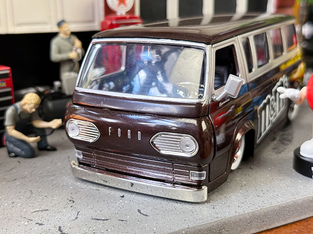 楽天市場】Jada m&m's レッド 1965年 フォード エコノライン ダイ