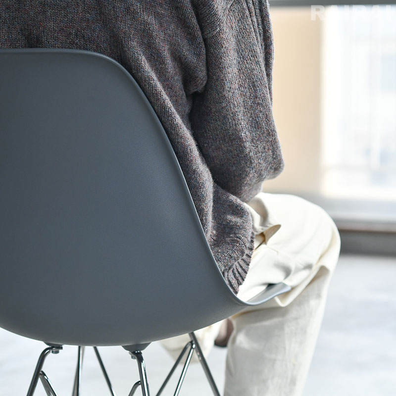 楽天市場】【即納在庫あり/正規品】 ハーマンミラー イームズ シェル