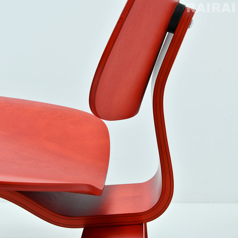 楽天市場】ハーマンミラー イームズプライウッドラウンジチェア LCW.11