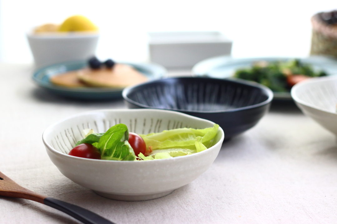 楽天市場】彫十草 4.5寸中鉢 15cm 日本製 美濃焼 45鉢 中鉢 中皿