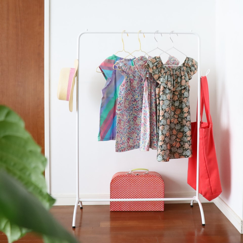 楽天市場】アイアンハンガーラック スリム ホワイト 白 高さ調節 幅