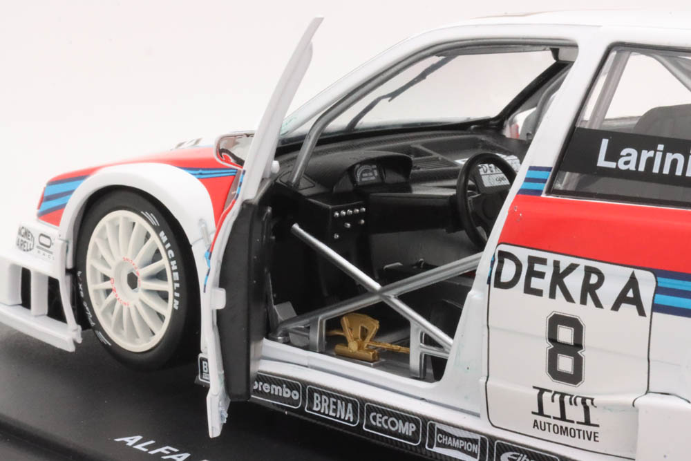 楽天市場】WERK83 1/18 アルファロメオ 155 V6 TI マルティニ
