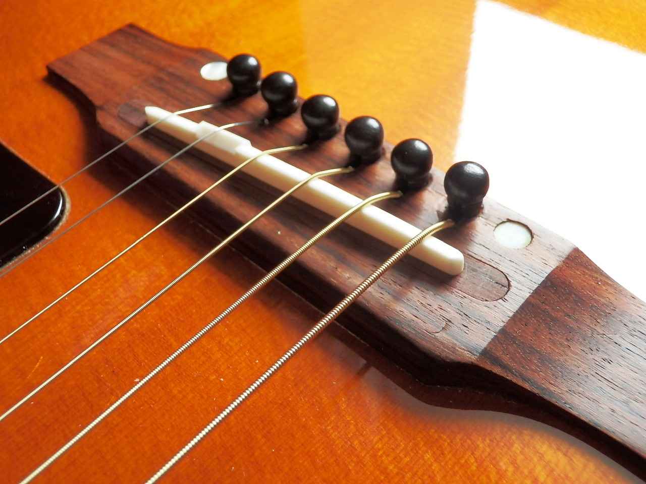 楽天市場】Gibson J-45・B-25のアジャスタブルサドルを固定サドルに