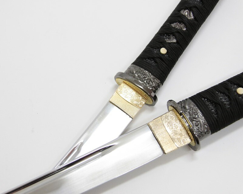 楽天市場】模造刀 戦国シリーズ 姫鶴 一文字 黒 上杉家宝刀 大小刀 刃