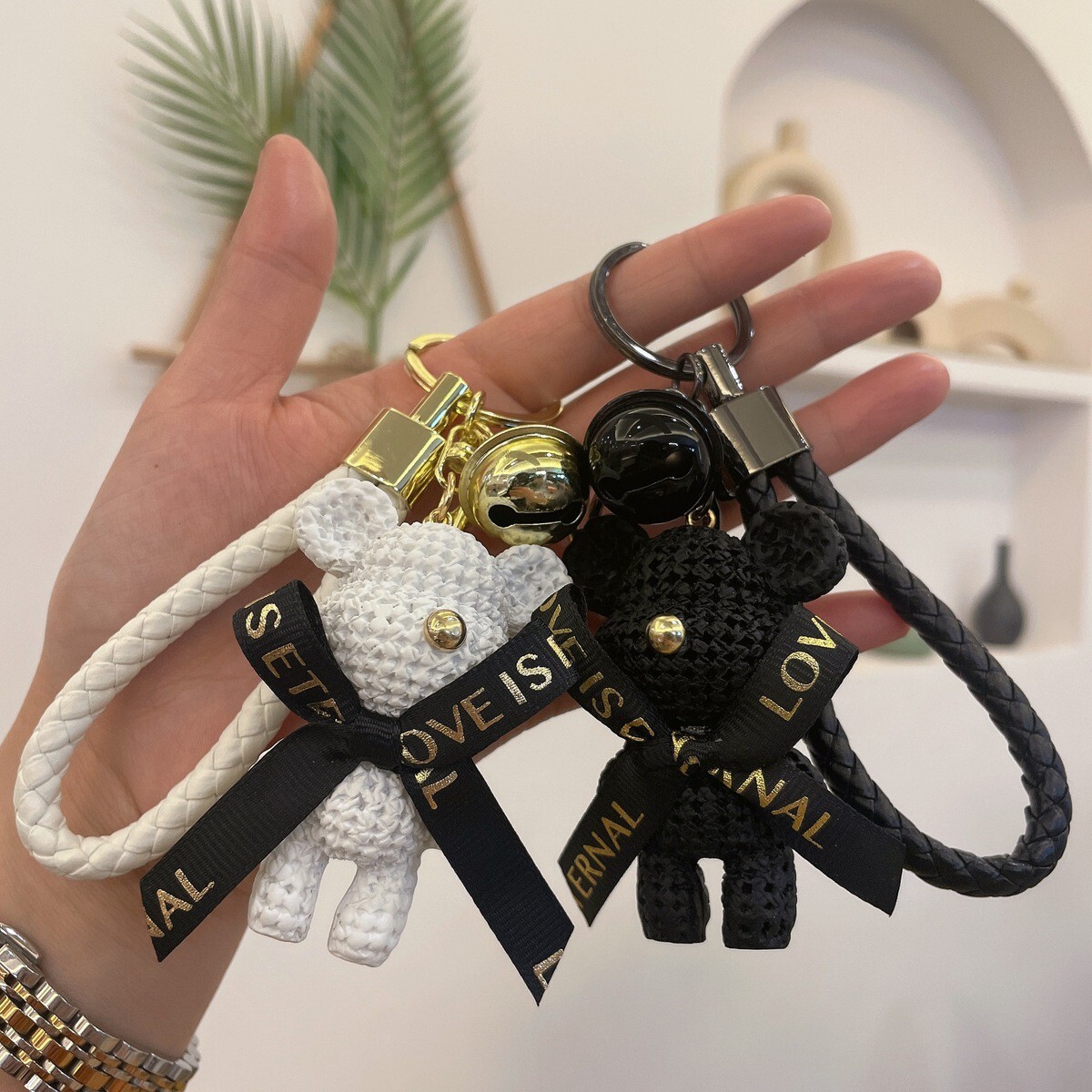 楽天市場】【即納】高級毛糸風樹脂 ベアブリック キーホルダー