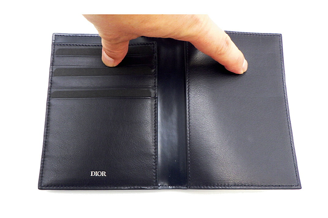 楽天市場】Christian Dior (ディオール） 二つ折りパスポートケース