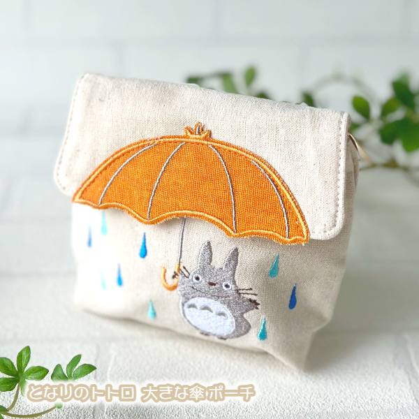 楽天市場】ジブリ グッズ となりのトトロ ぐるっとファスナーの長財布