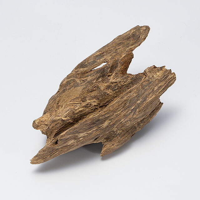 天然ベトナム産馬蹄形沈香木