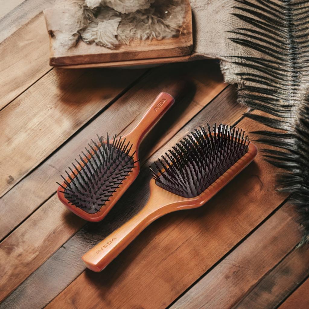 楽天市場】AVEDA アヴェダ パドルブラシ ヘアブラシ ブナ材 サラサラ