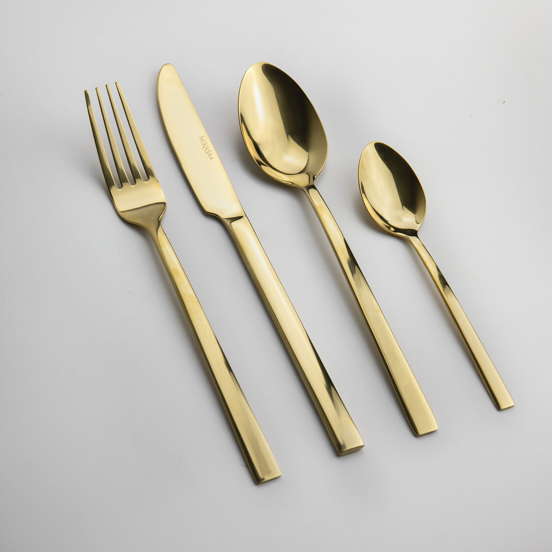 楽天市場】【クーポン対象】 Mikasa カトラリーセット 16Set ゴールド