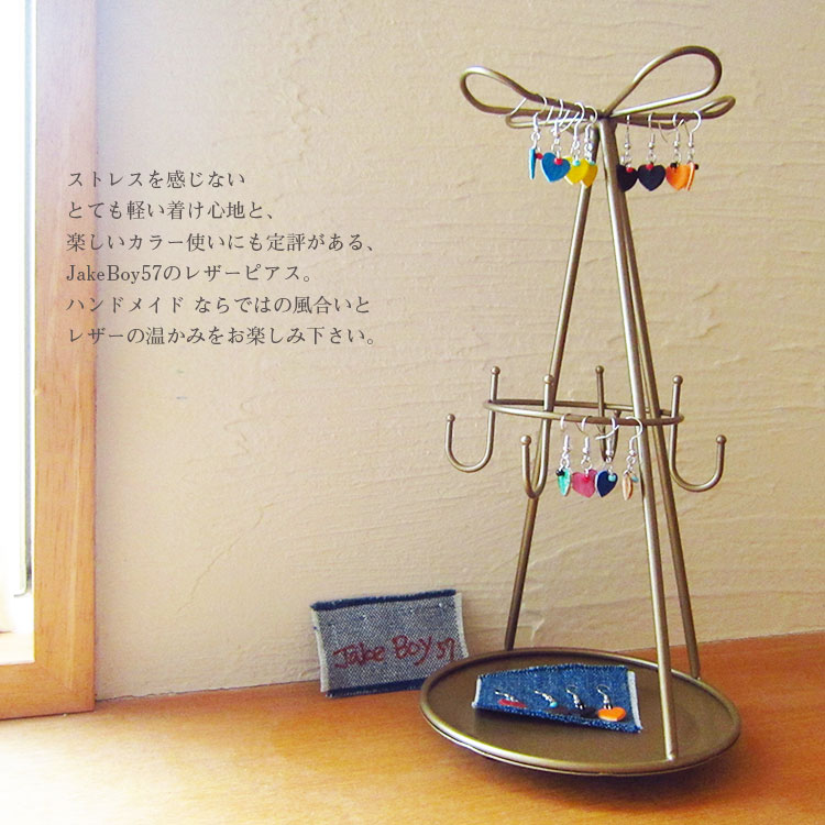 楽天市場】ピアス レザー 本革 ハンドメイド 革作家 工房 軽量