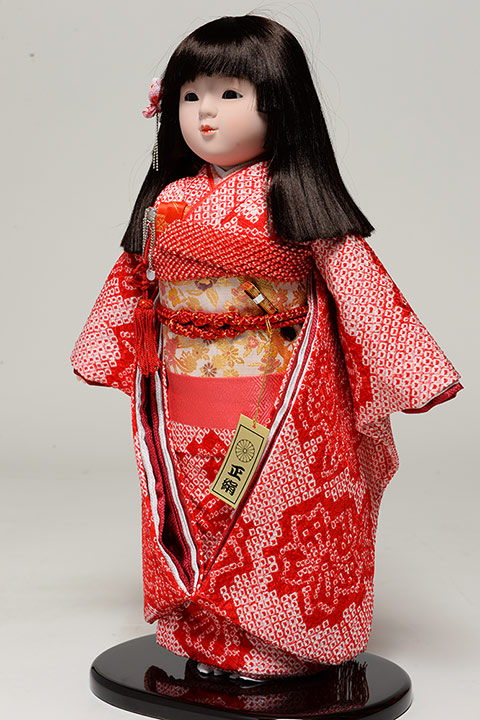 市松人形 総絞りの振り袖、正絹
