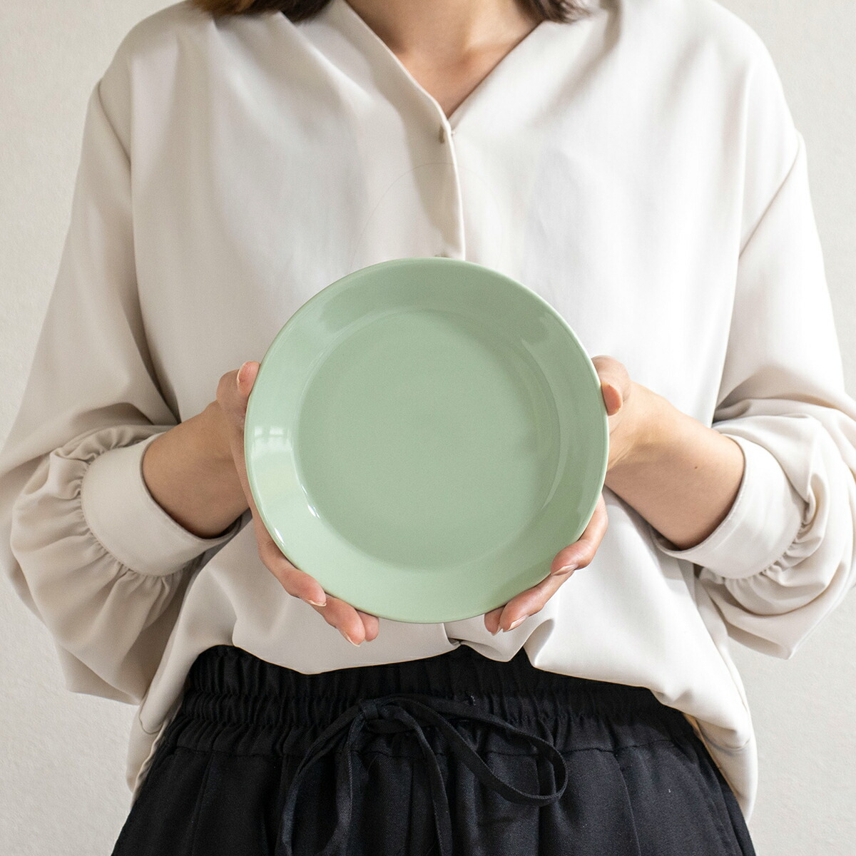 楽天市場】イッタラ ティーマ プレート 17cm ライトライラック セージ