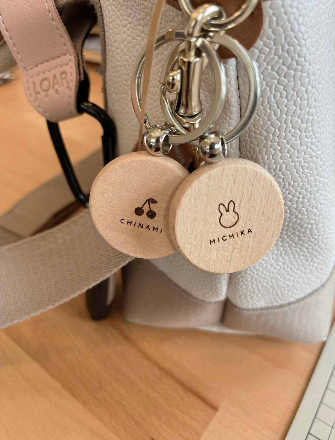 楽天市場】【名入れオーダー / 選べる8種類】 キーホルダー 木製 名