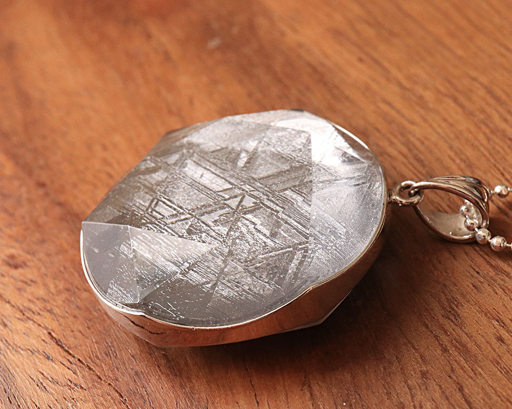 楽天市場】【送料無料】メテオライト（ギベオン隕石）ダビデペンダント