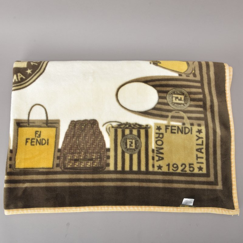 楽天市場】レア品 美品 FENDI フェンディ バッグ柄 ブランケット 毛布