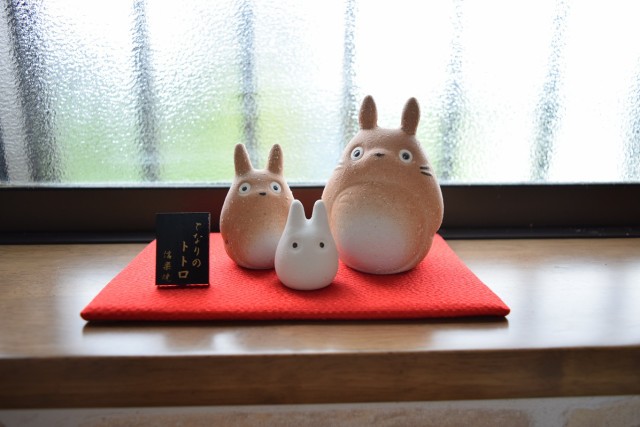 楽天市場】【となりのトトロ置物】インテリア トトロの置物 大中小 3