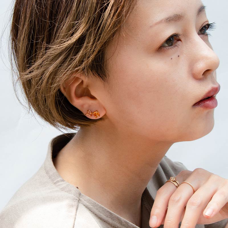 楽天市場】【片耳・Mサイズ】天然石 原石 ラフロック ピアス / カラー