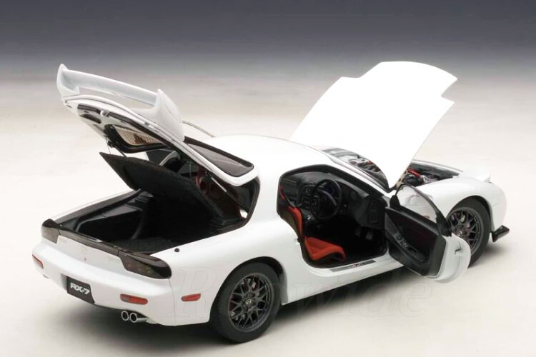 楽天市場】オートアート 1/18 マツダ特注 RX-7 FD3S スピリットR Type