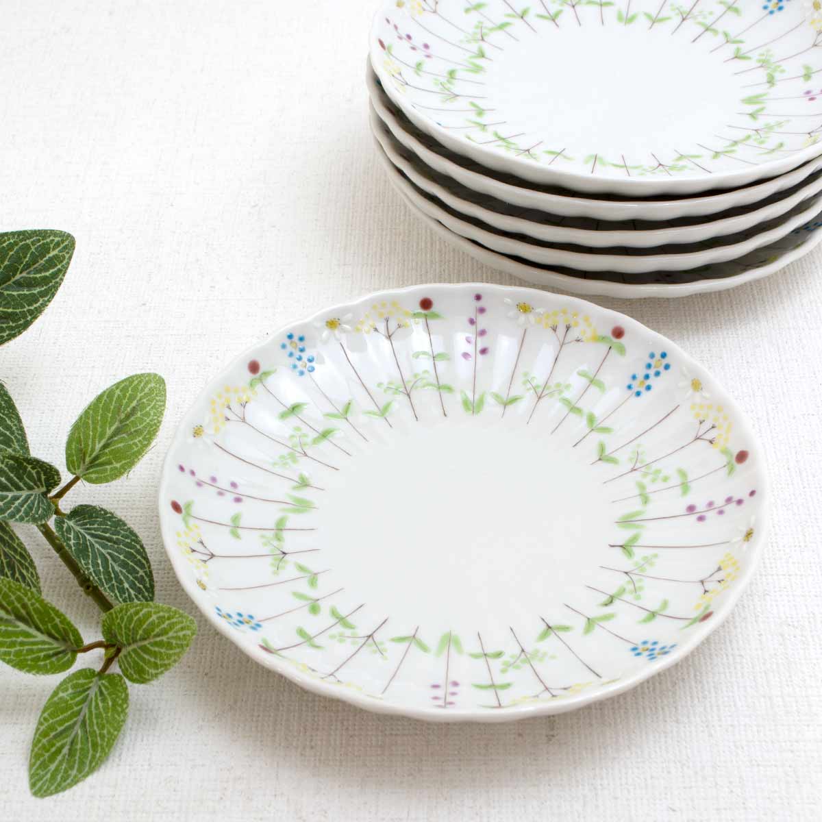 楽天市場】九谷焼5寸皿 花の小路 小高裕子（色絵遊） 九谷焼皿 九谷焼