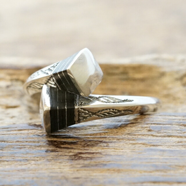 トゥアレグ族 リング」の人気商品一覧 | 安い商品を通販サイトから探す