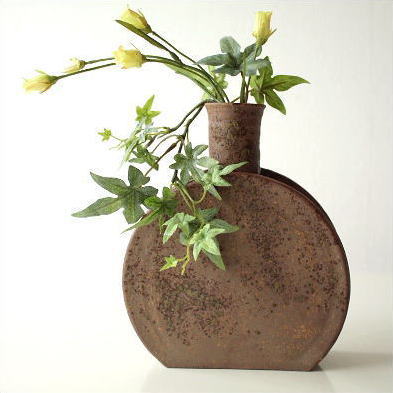 楽天市場】花瓶 陶器 花器 一輪挿し 瀬戸焼 日本製 伊賀風水筒型花入れ