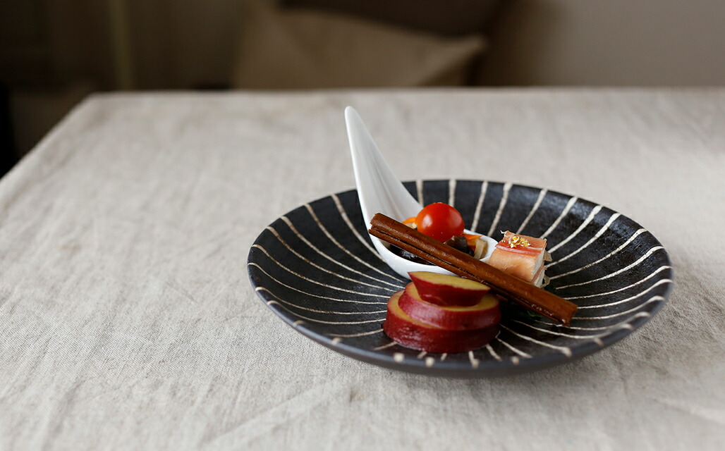 楽天市場】＼在庫限り／【クーポン配布中】鉄錆十草 中皿 19.2cm 燈窯