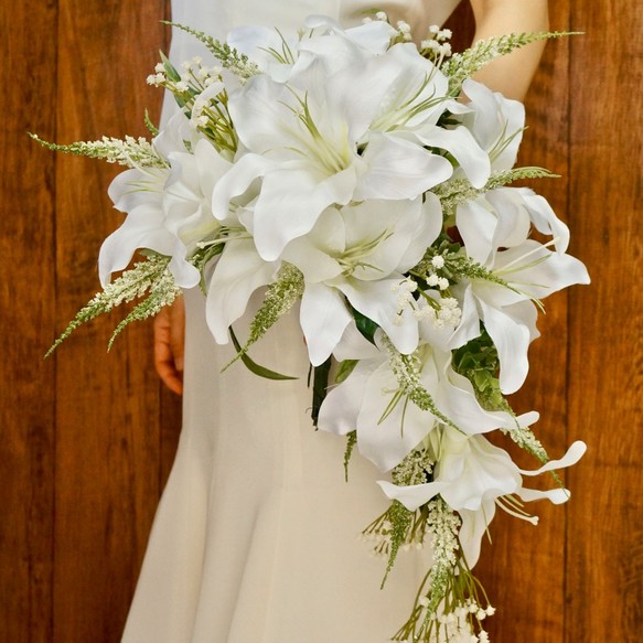 楽天市場】美しい！ゆり かすみ草 クレッセントブーケ 結婚式