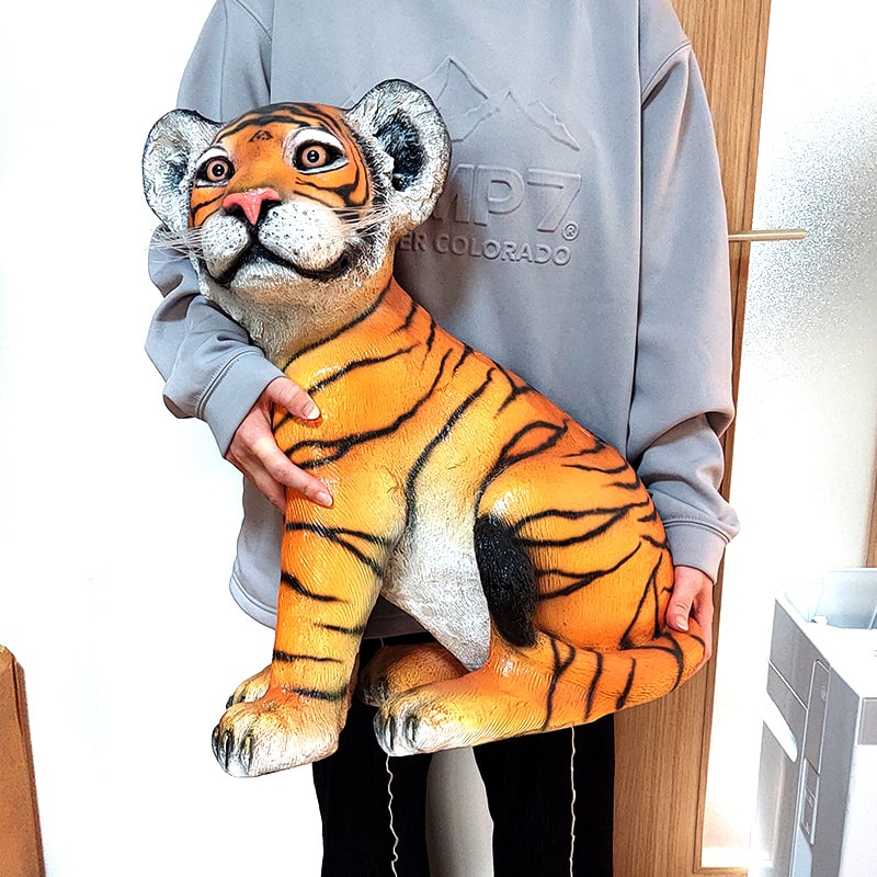 楽天市場】置物 トラ フィギュア チャイルドタイガー オブジェ 子虎