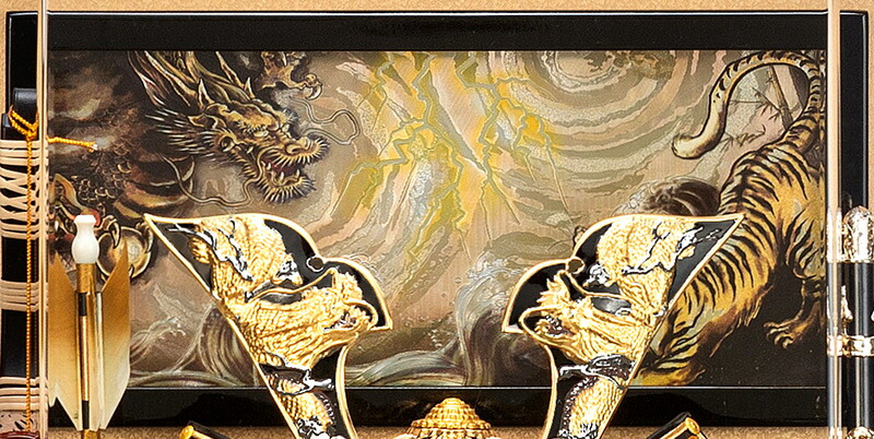 掛け軸 酒井 萌一作 菖蒲に兜 桐箱付き 掛け軸 酒井 萌一作 菖蒲に兜