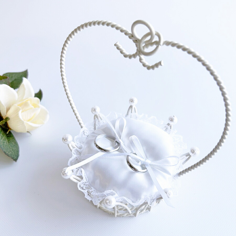 楽天市場】クラウン型 リングピロー 完成品 結婚指輪を結べるタイプ