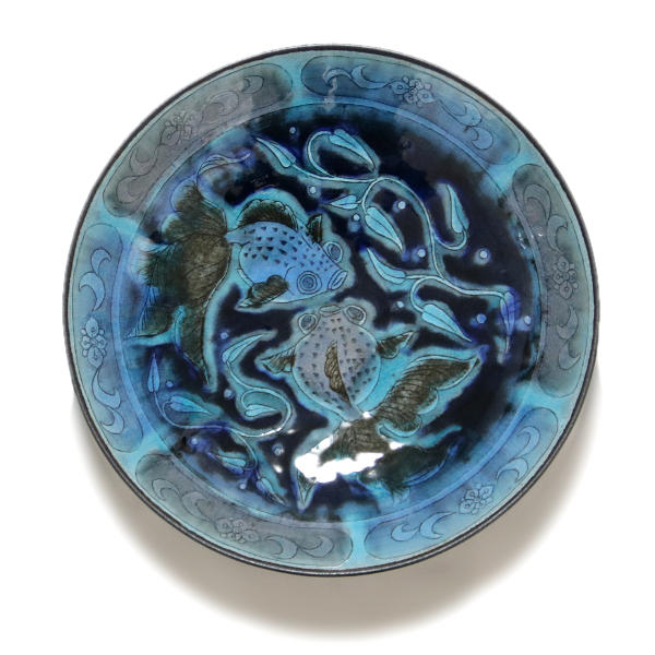 楽天市場】苧野憲夫 九谷焼10号飾り皿 彩流金魚 : 九谷陶芸 北山堂