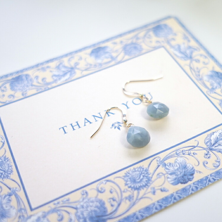 楽天市場】オパール ピアス 【マロンカットのブルーオパールピアス