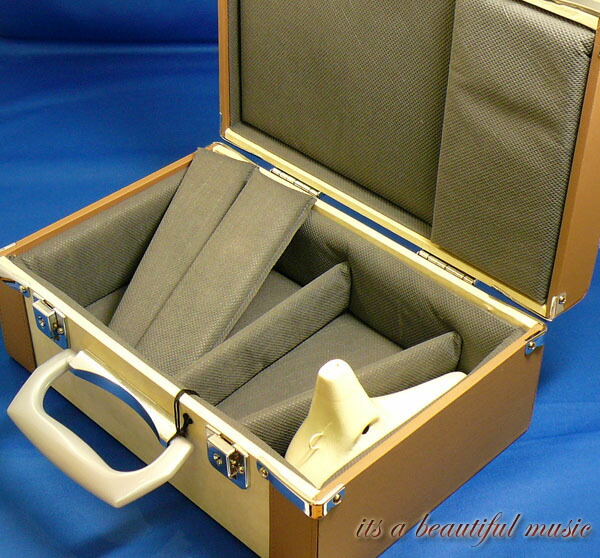 楽天市場】【its】かわいいトランク型！オカリナキャリングハード