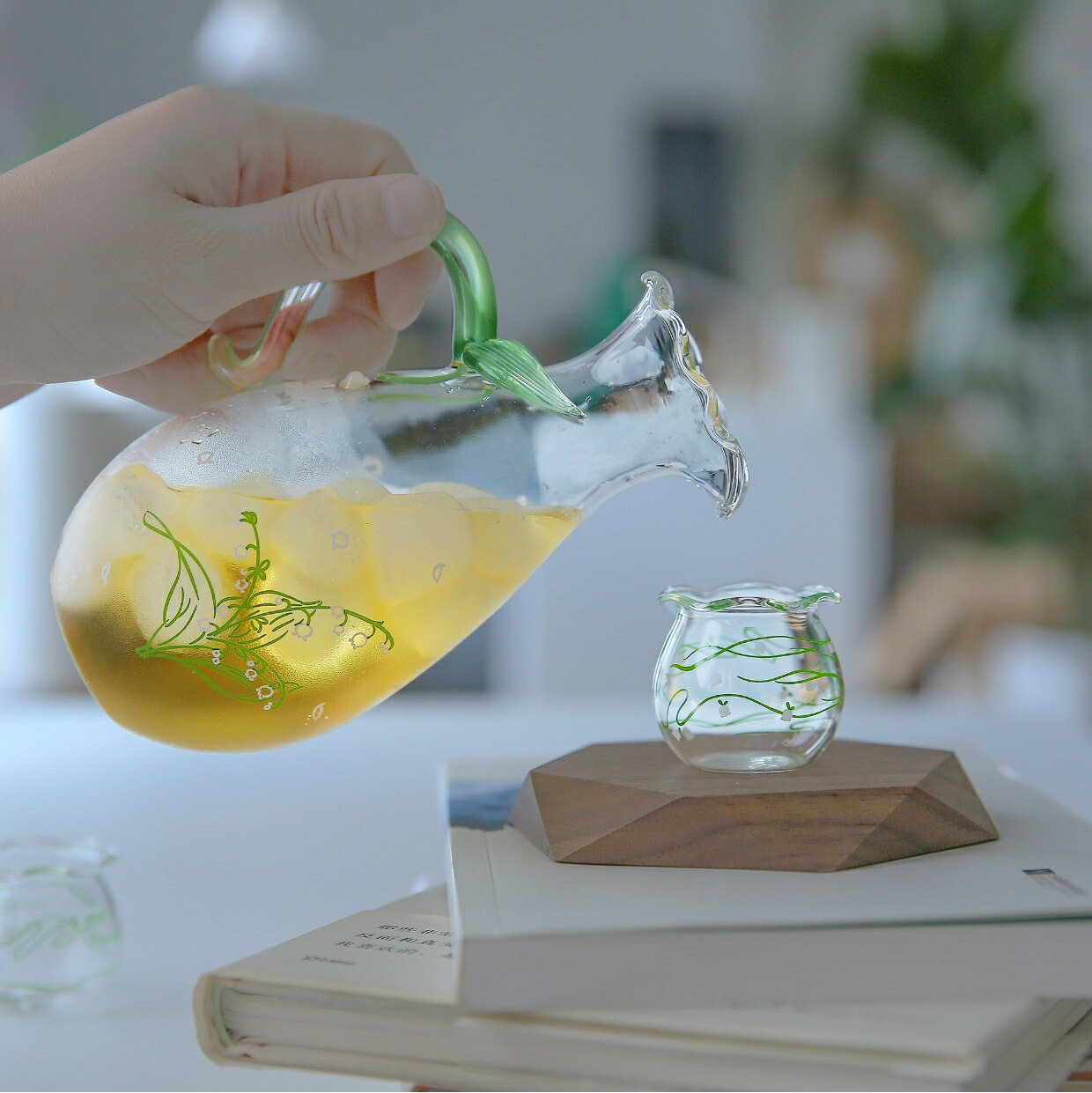 楽天市場】幸せ運ぶ 鈴蘭 ガラスピッチャー 冷水筒 耐熱ガラス 片口