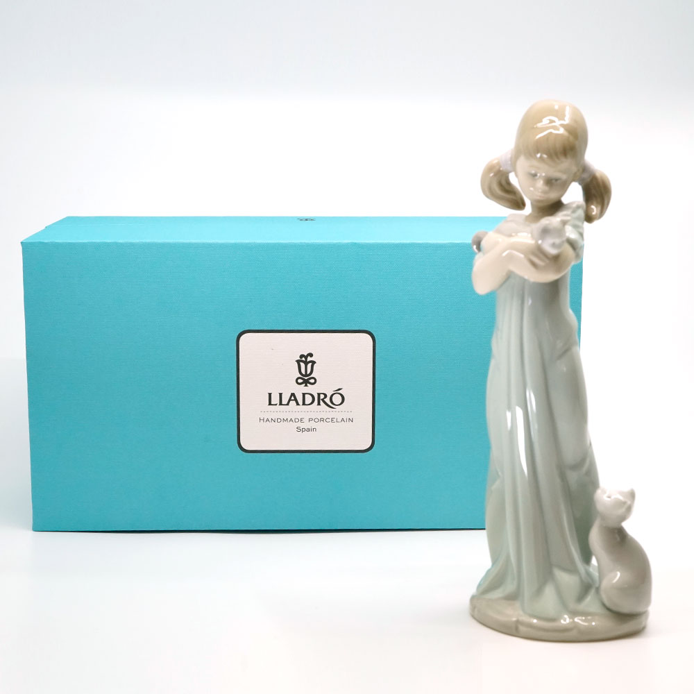 楽天市場】リヤドロ 私のことも忘れないで 少女 猫 ネコ 置物 01005743