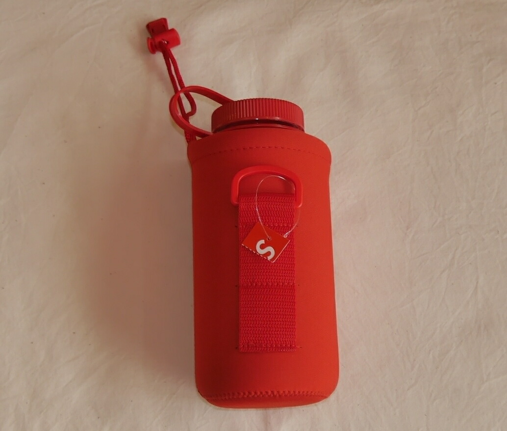 楽天市場】SUPREME(シュプリーム) Nalgene 32 OZ. Bottle Red(ナルゲン