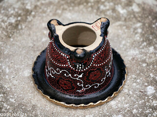 楽天市場】京楽焼 植木鉢 愛楽園製 富貴蘭鉢 縄縁 里作 梅花唐草紋 3.3