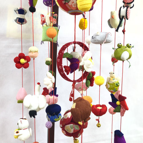 楽天市場】つるし飾り ちりめん細工 吊るし飾り 12本吊り 2段 つるし