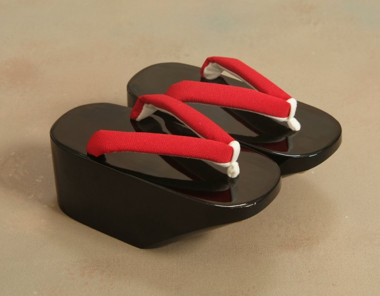 楽天市場】七五三 草履単品 7歳用 黒判赤鼻緒 木製 こっぽり（ぽっくり