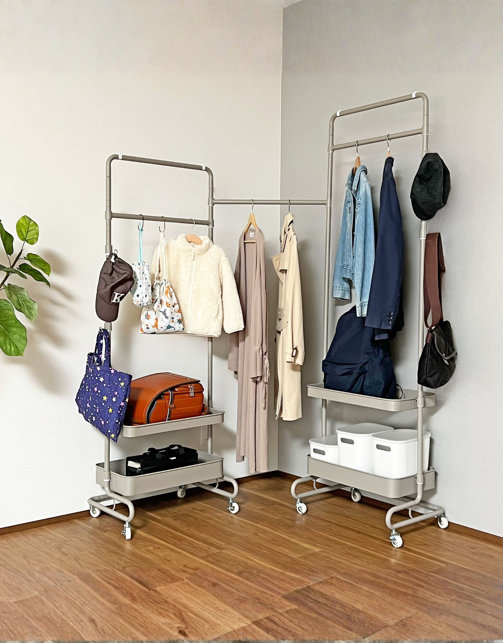 楽天市場】ハンガーラック 2段 棚付き キャスター付き 縦伸縮