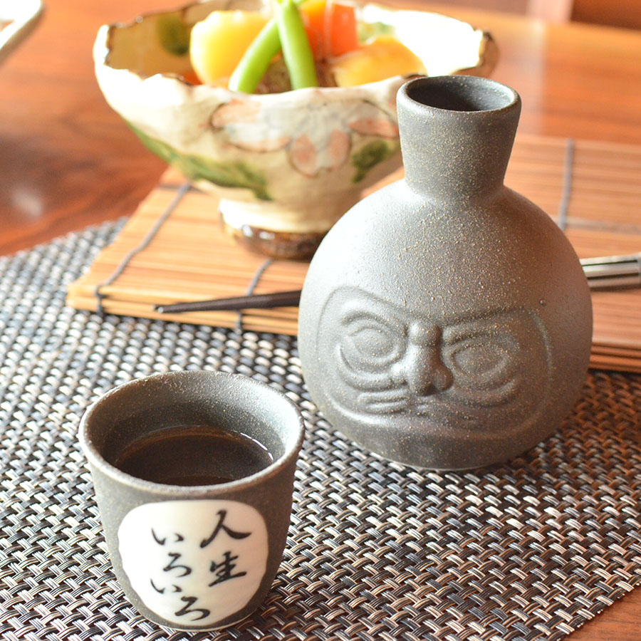 楽天市場】だるま堂 盃 黒鉄錆 窯変紺 黒備前 盃【ぐいのみ おちょこ